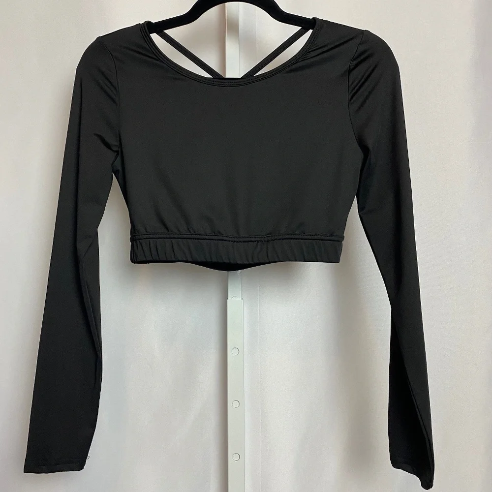 Womenʻs Black Long Sleeve Crop Top with Criss Cross Back Size Small